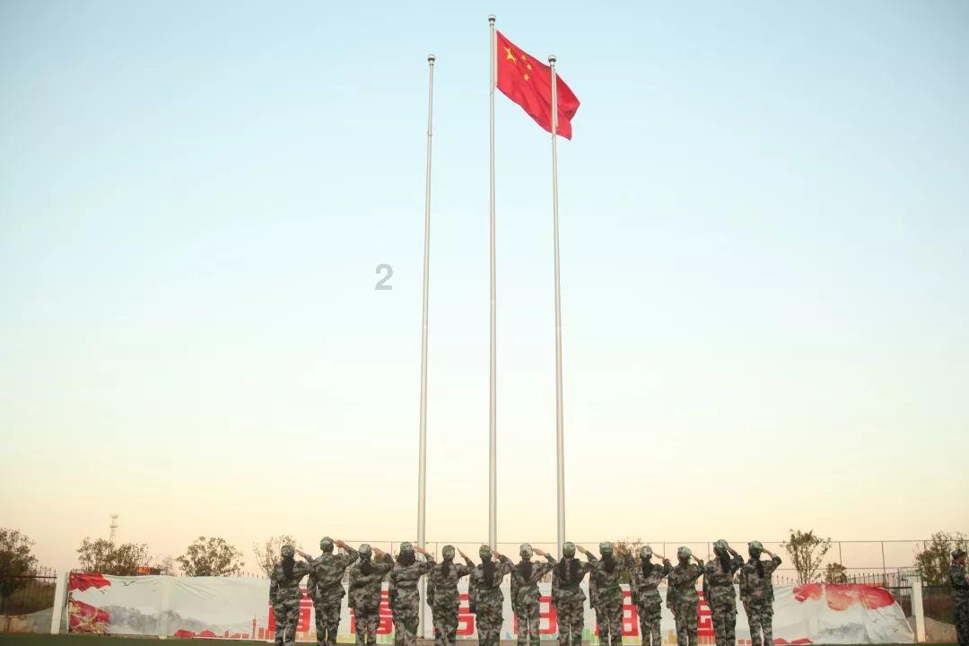 王思聪女友慎婕高调秀恩爱，大方表白男友，两人在一起多久了？游戏画面